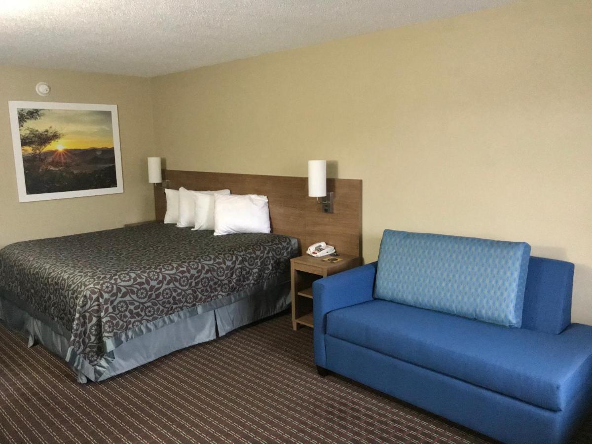 Days Inn By Wyndham Lexington-Columbia מראה חיצוני תמונה