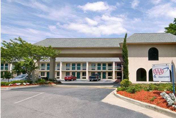 Days Inn By Wyndham Lexington-Columbia מראה חיצוני תמונה